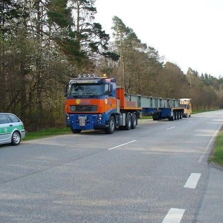 Neubau der Innbrücke in Marktl (2) Montage des Vorbauschnabels