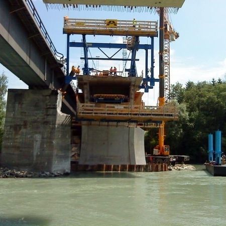 Mühldorfs neue Bahnbrücke über den Inn