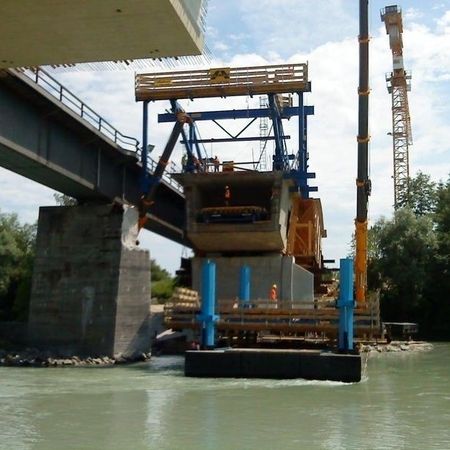 Mühldorfs neue Bahnbrücke über den Inn