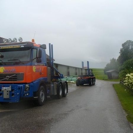 Kranverleih Saller - Fahrzeuge