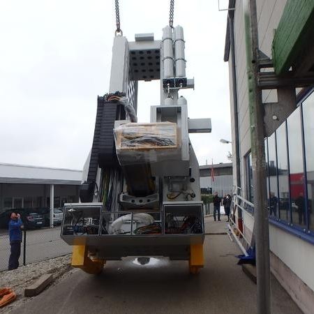 Montage einer Pressenanlage